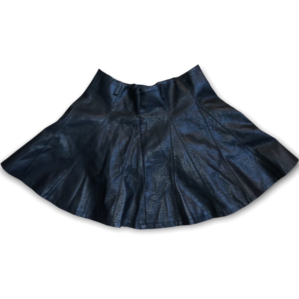 Pleated Leather Flared Mini Skater Girl Skirt W/ Belt Loops & Zipper - Picture 4 of 9